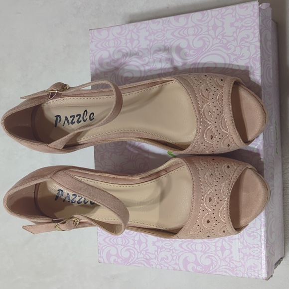 Blush Pink Wedge Sandals - Picture 3 of 9